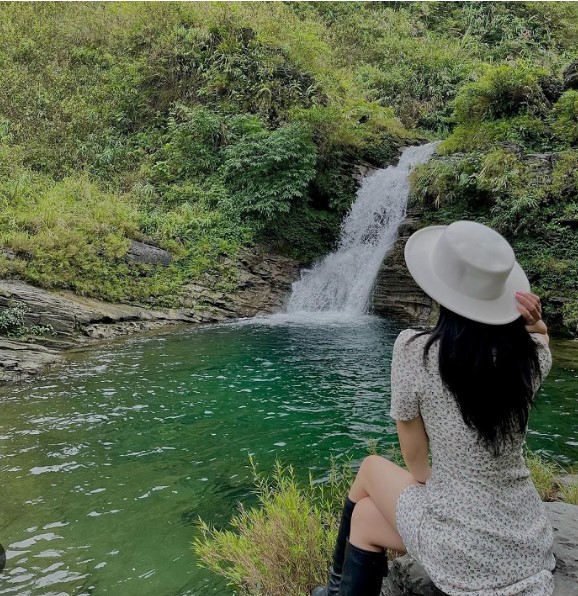 beauty of Du Gia Waterfall