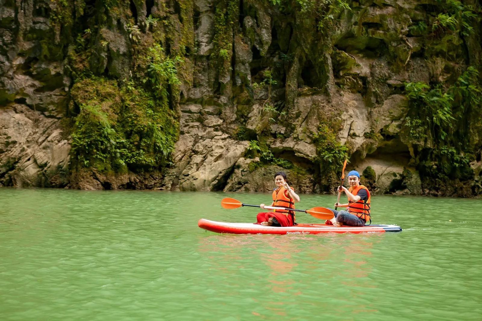 Experience Kayaking on the Nho Que River 