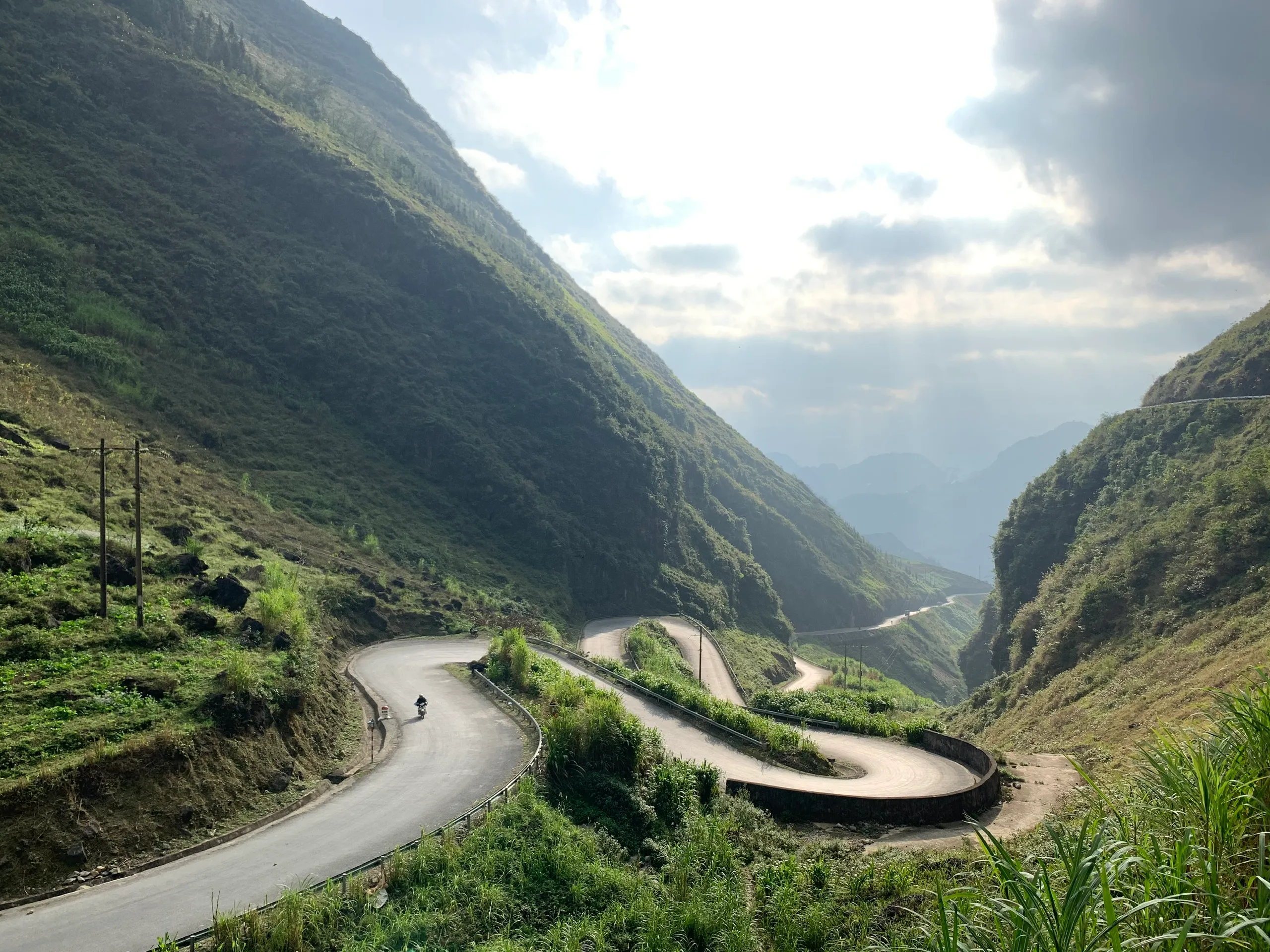 Tham Ma Slope in Ha Giang A Thrilling Adventure Through Breathtaking Terrain 