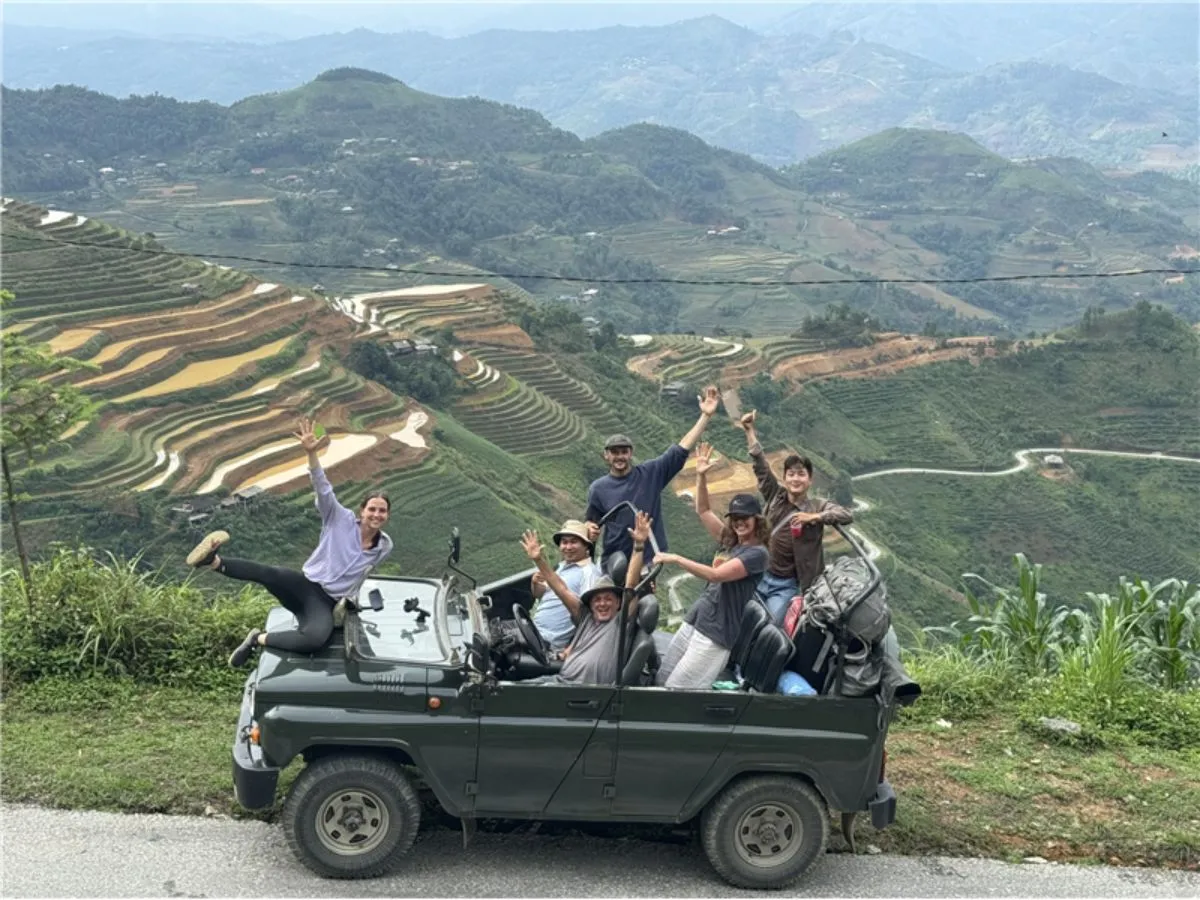 Explore the Ha Giang Loop by Jeep Tour 